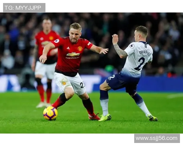 曼联主场迎战伯恩利争夺英超积分榜重要三分之战