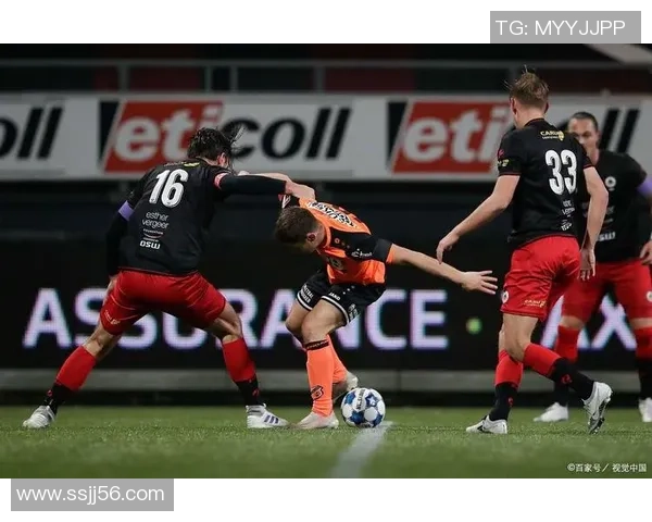 格拉夫与坎布尔精彩对决比分揭晓赛季表现分析